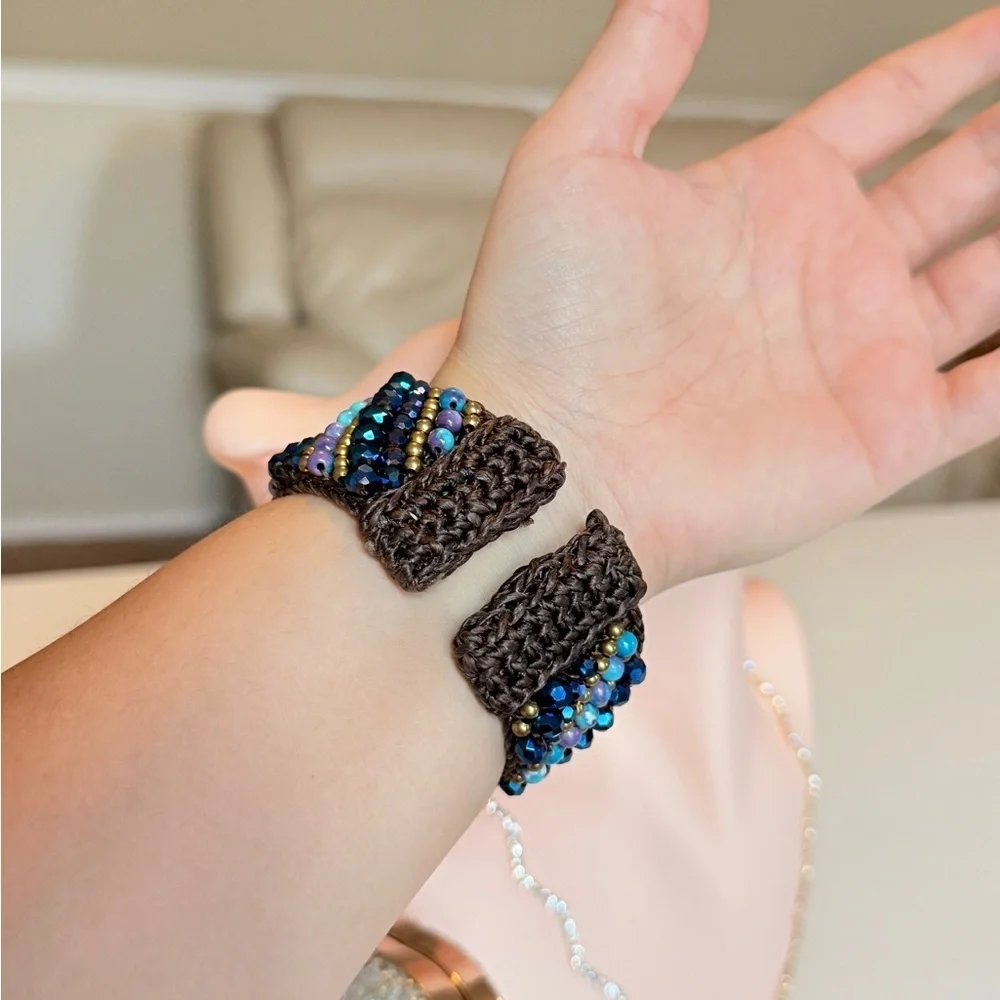 ⚜️ Beaded Bracelet with Blue and Purple Accents - Picture 6 of 7